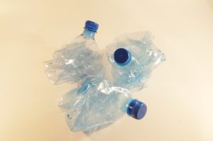 plastic-bottles-621359_640
